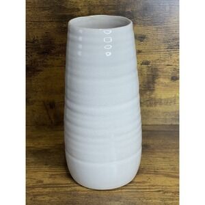Sullivans Decorative Farmhouse Off-White Single Ceramic Vase, Home Décor.  C.1